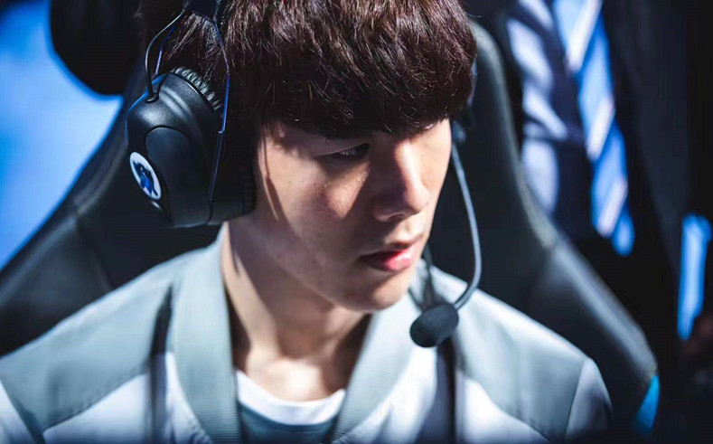 防守轮转的 防守轮转的