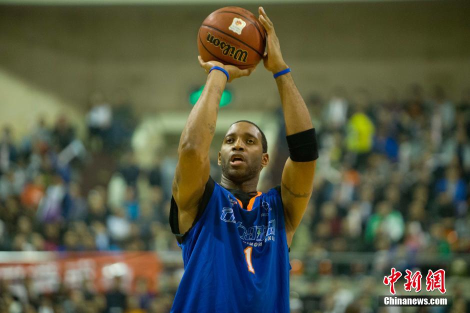 禁区内的前 禁区内的前