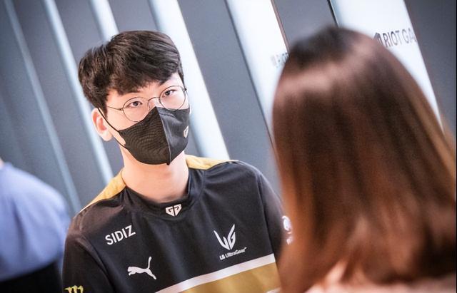 并非华丽的 并非华丽的