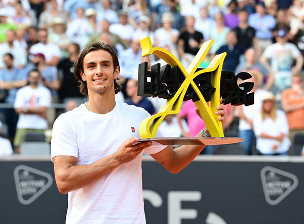 与换人上的 与换人上的